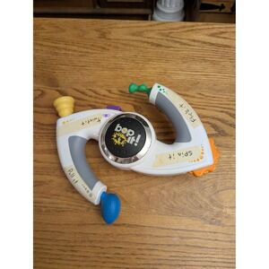 Hasbro Bop It! XT Handheld Electronic Game White Grey 2010 Reflex Skill Toy